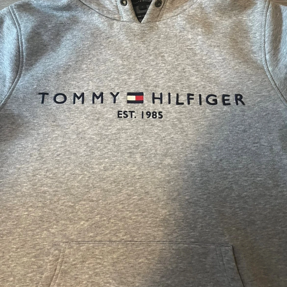 Grå hoodie Tommy Hilfiger M - 1