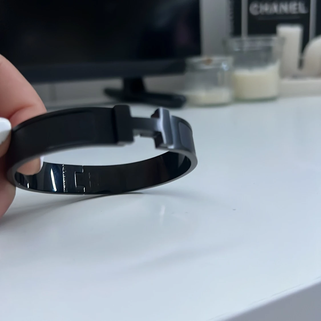 Svart armband i metall - 2