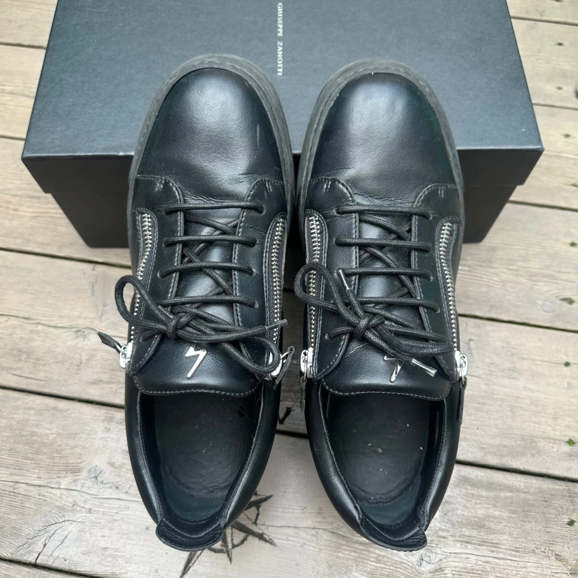 (Äkta) Vit/Svarta Giuseppe Zanotti Skor - 2