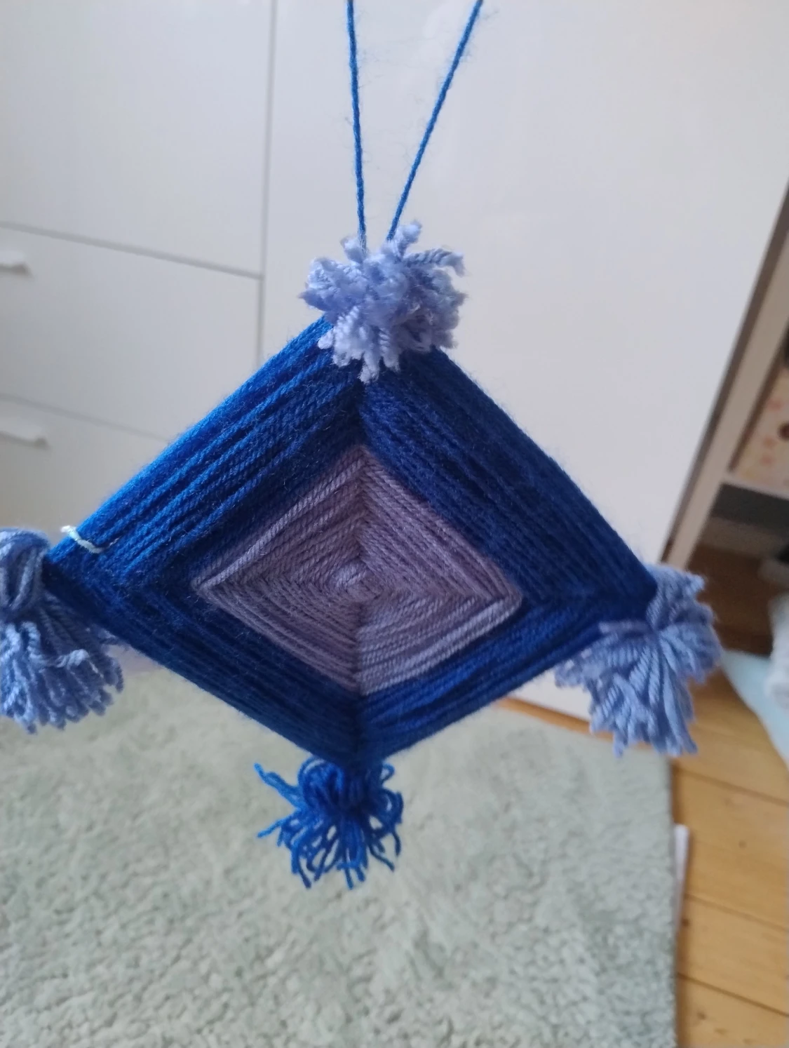 Blå handgjord drömfångare i garn - 2