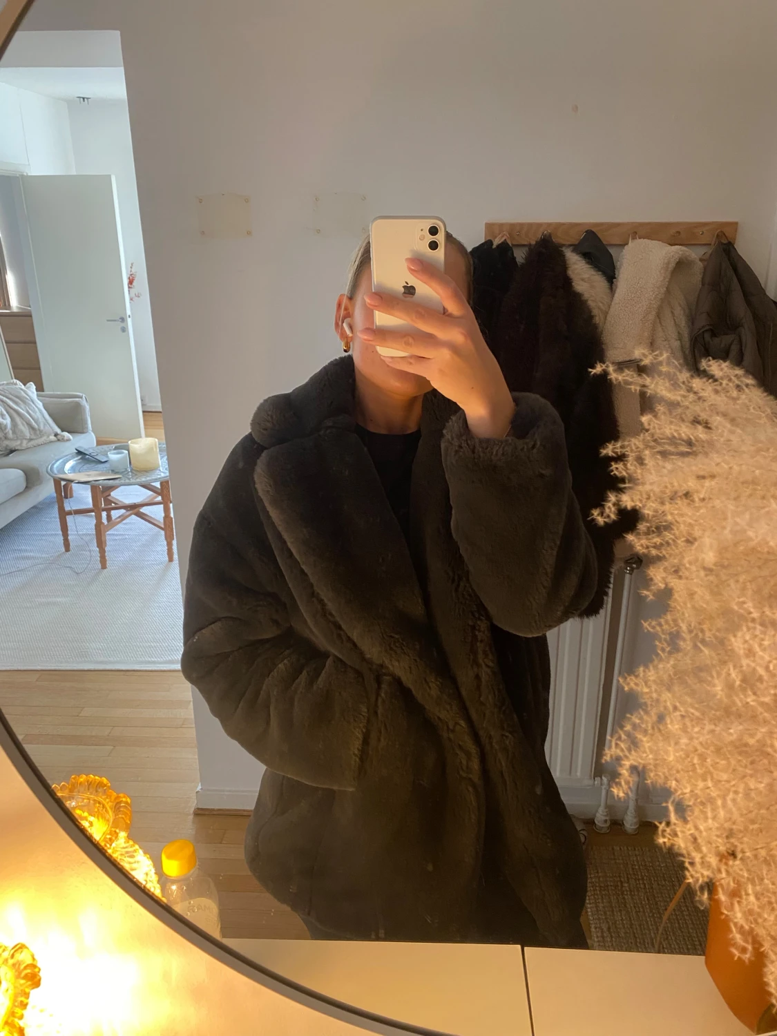 Marinblå pälsjacka från Zara  - 1