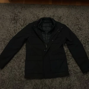 Field jacka från John Henric - Strorlek XS, skick 9/10