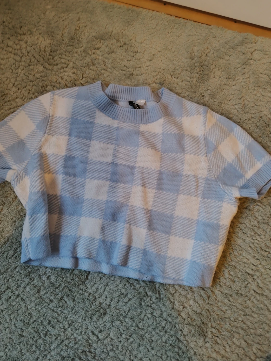 Blåvit rutig croppad topp från H&M