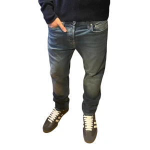 Jack & Jones jeans - Snygga jeans från Jack & Jones. Väldigt bra skick. Priset kan diskuteras!