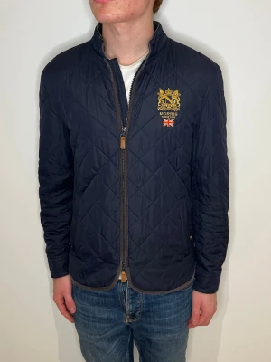 Morris jacka  - 9.5/10