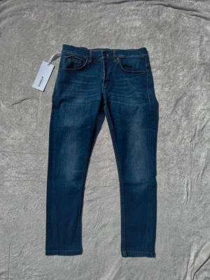 Dondup George Jeans - Storlek 31 väldigt bra skick