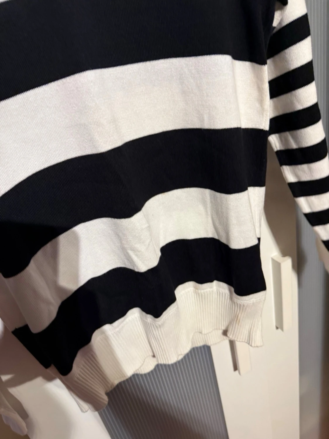 Randig svartvit tröja från H&M Young - 4