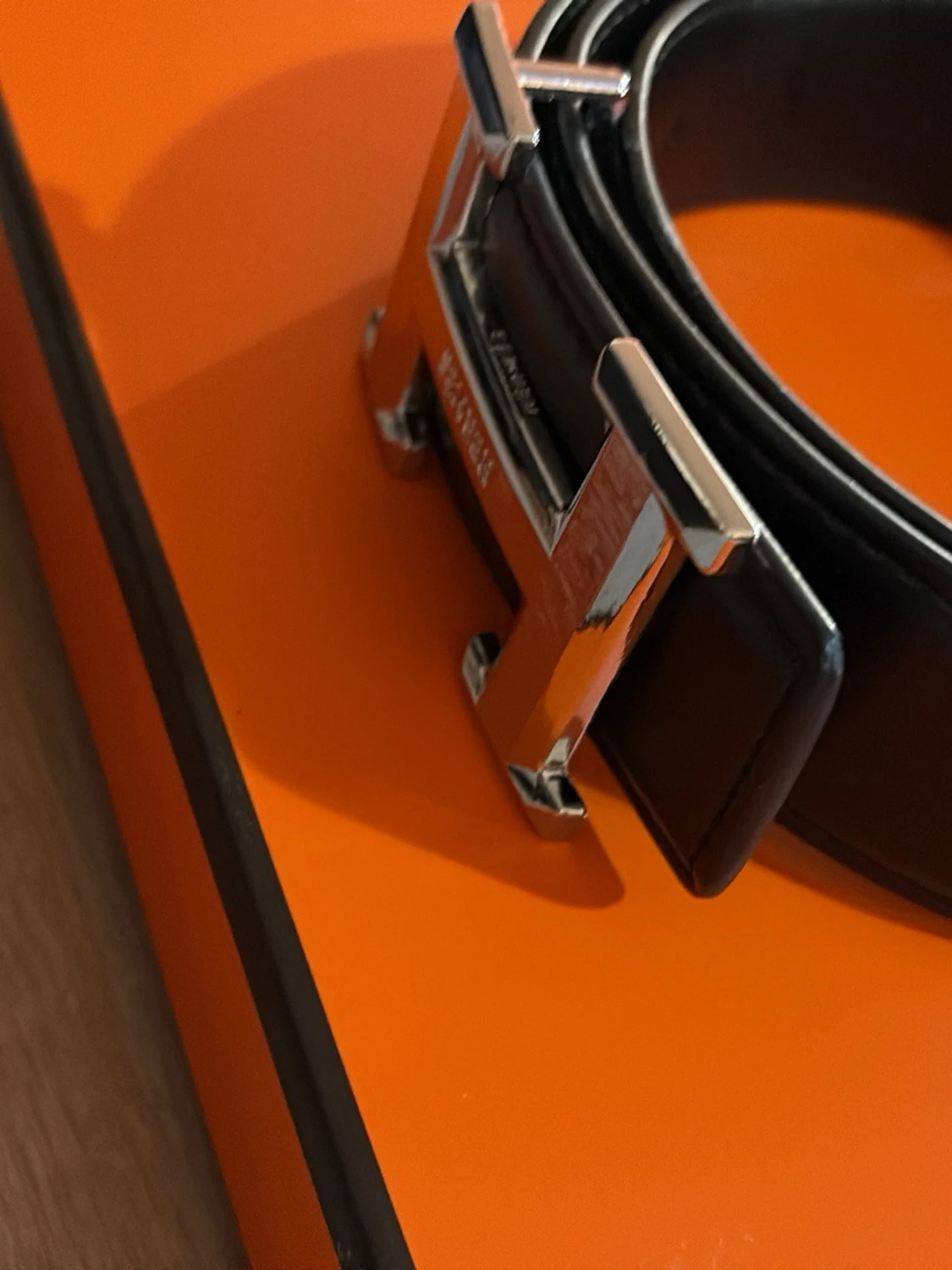 Svart  skärp med H-spänne - 2