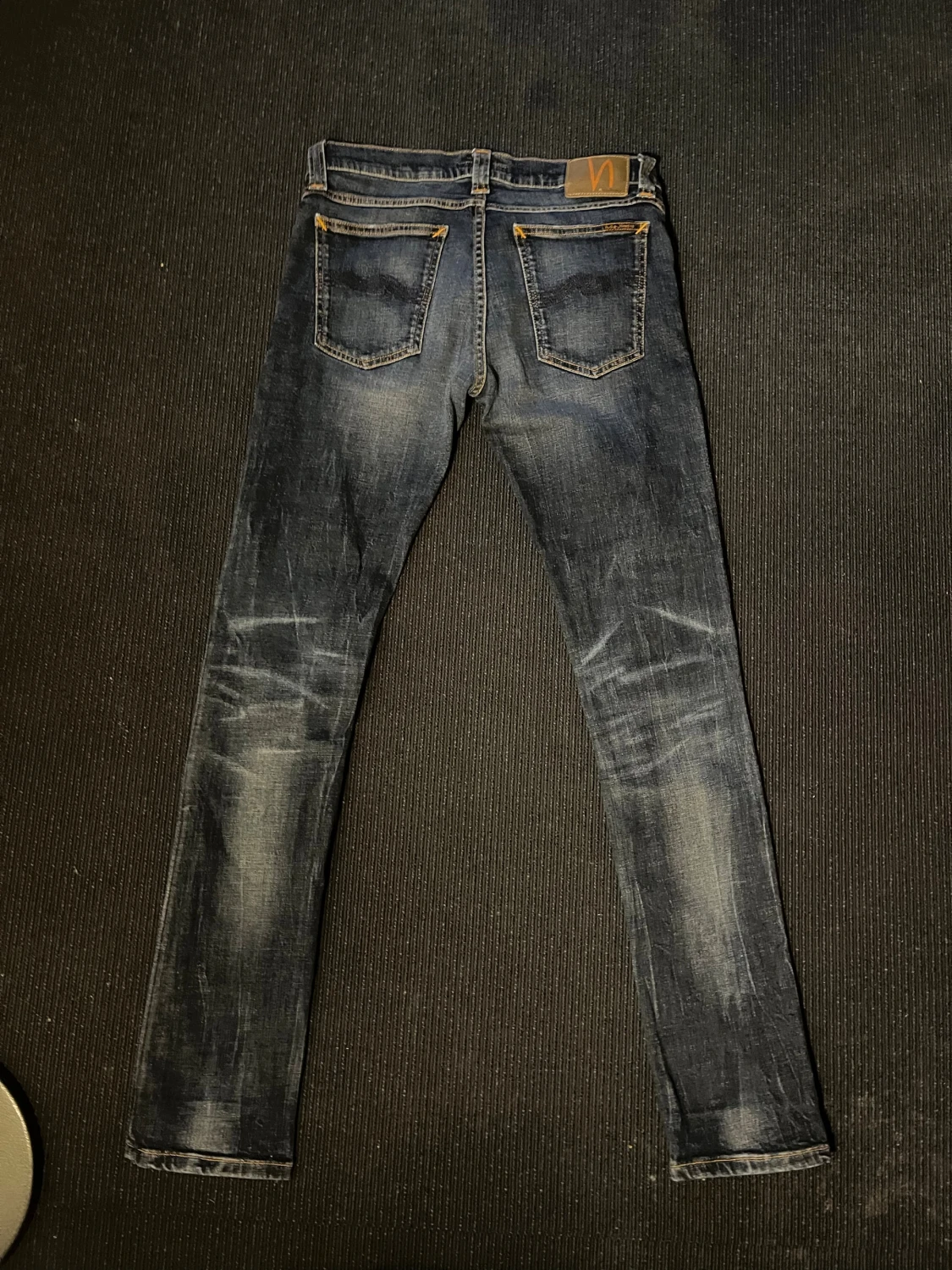 Mörkblå slim jeans från Nudie - 2