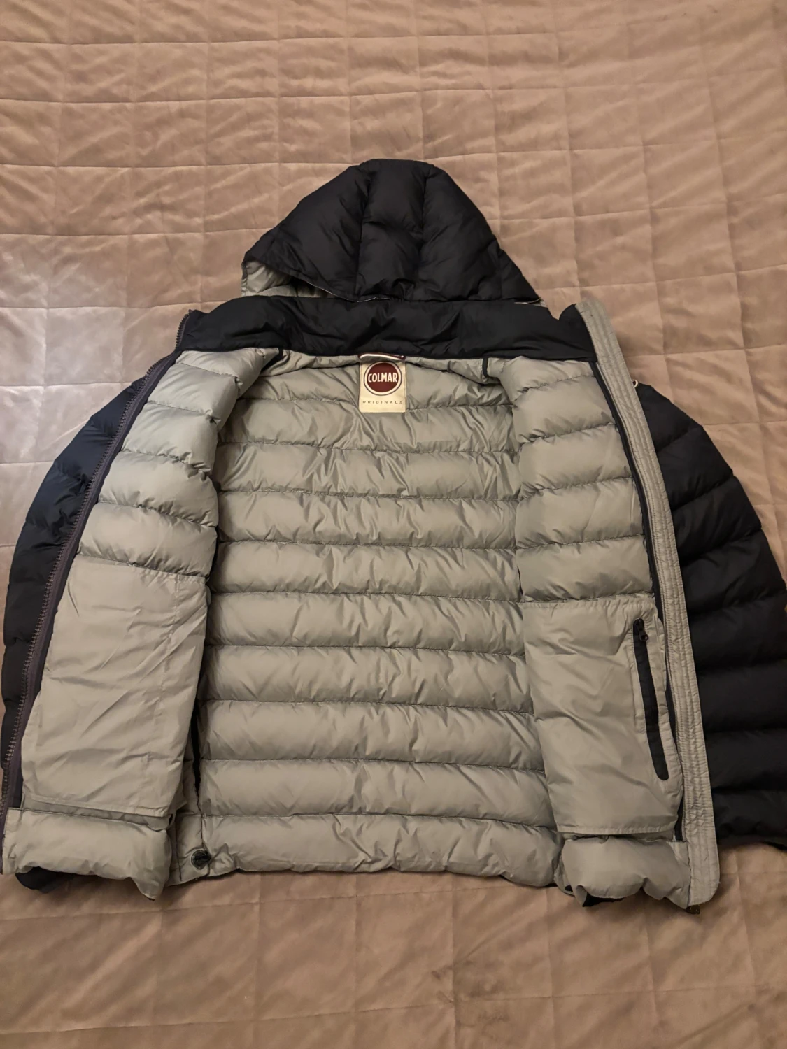 Mörkblå dunjacka från Colmar - 1