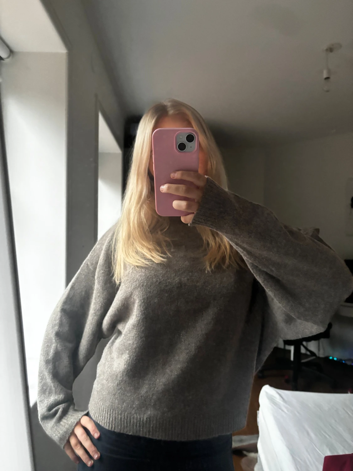 Beige stickad tröja med loose fit