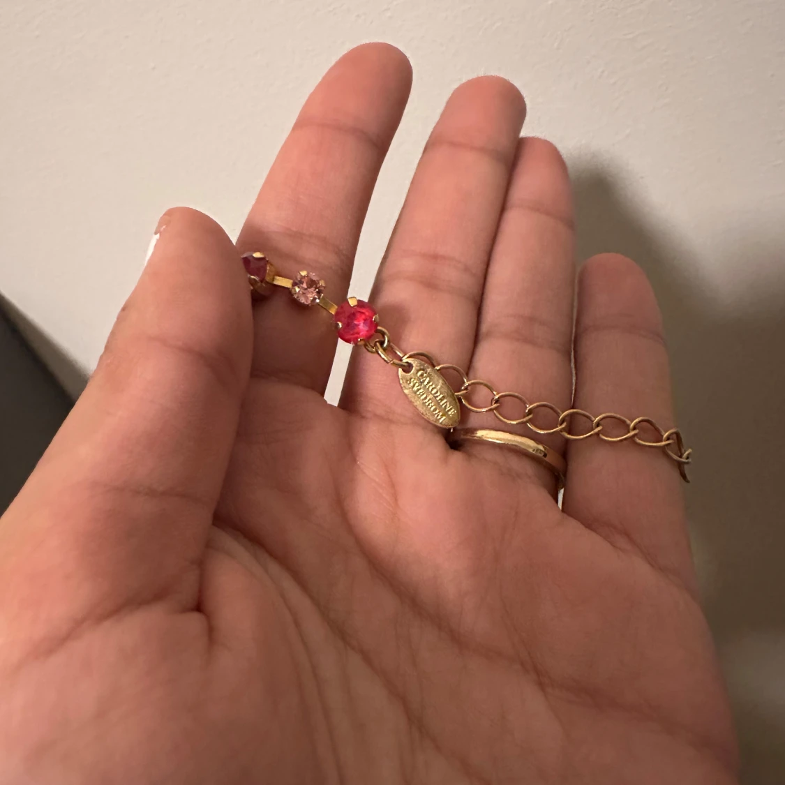 Guldarmband med rosa och orange stenar - 2