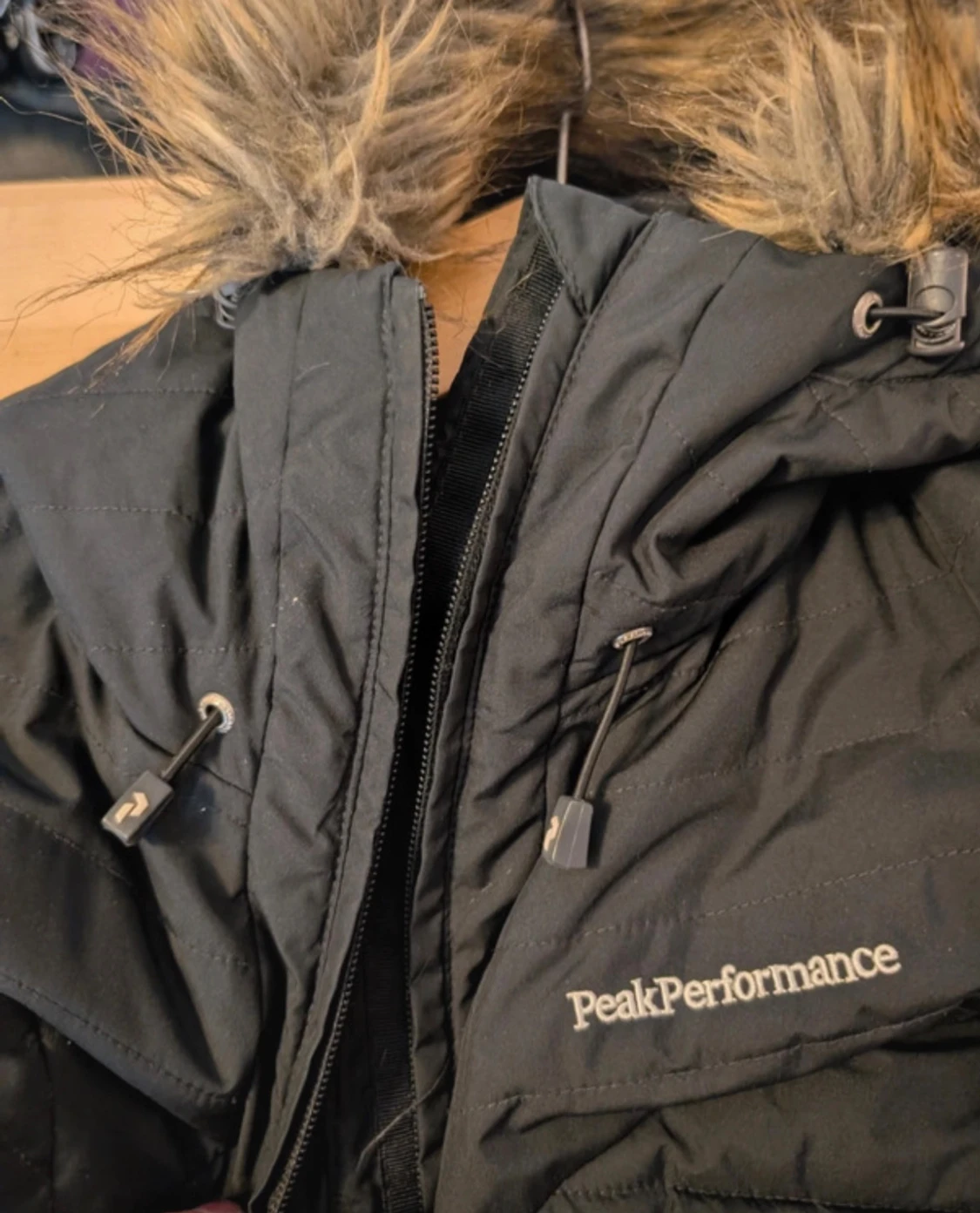 Svart vinterjacka Peak Performance - 6