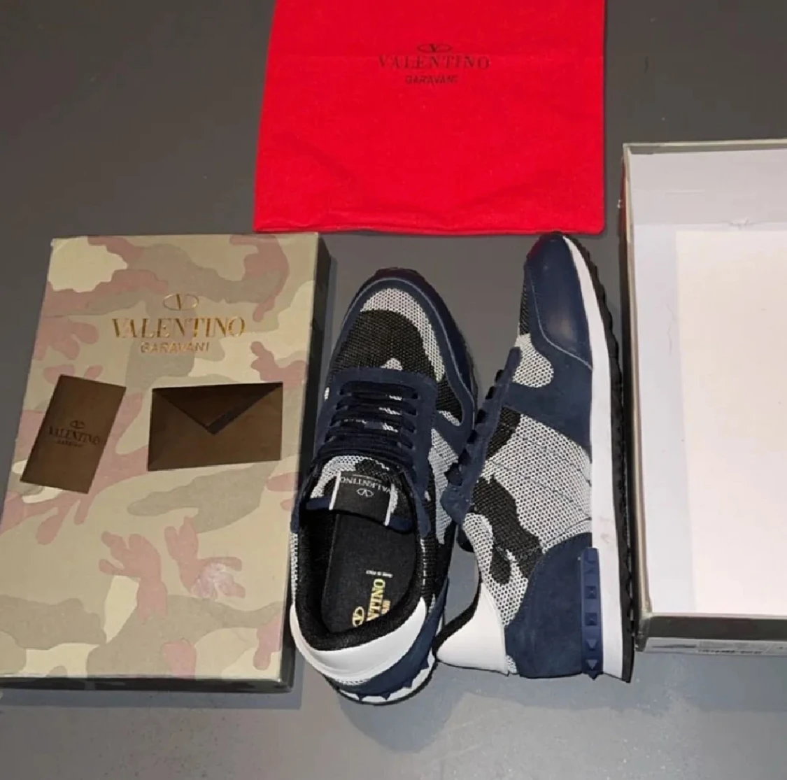 Valentino rockerrunners  - 1