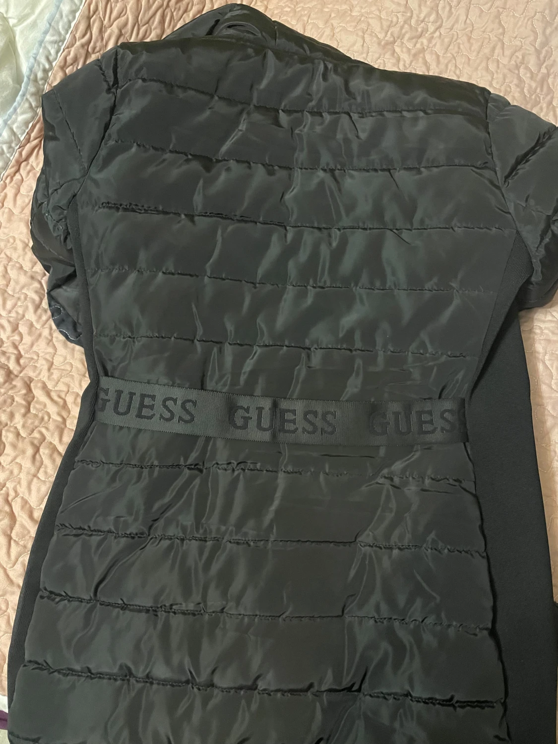 GUESS svart lång pufferjacka  - 3