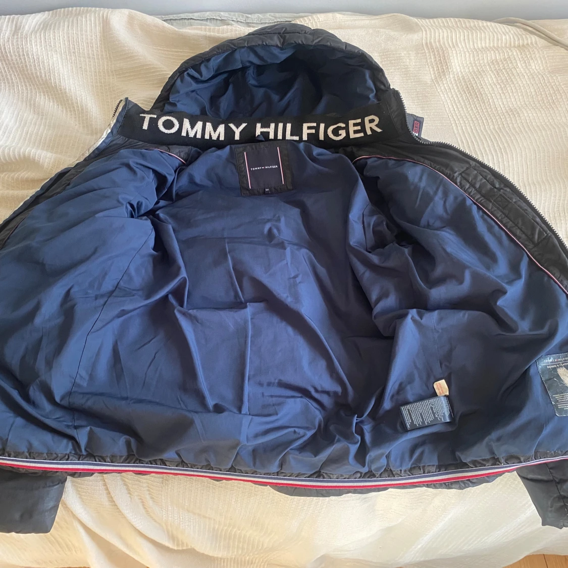 Tommy Hilfiger svart dunjacka herr - 3