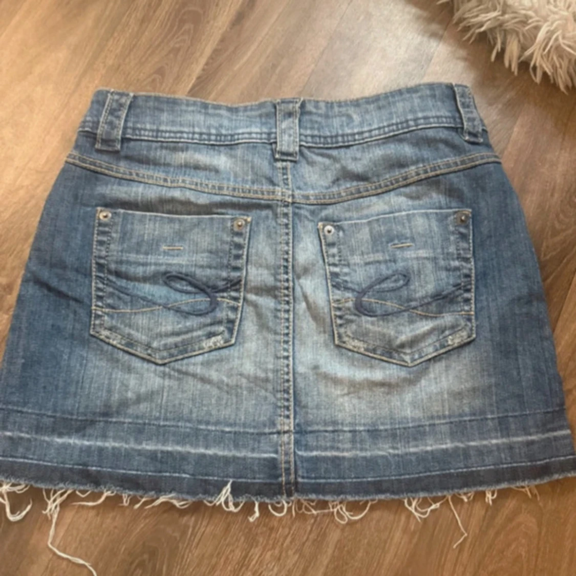 Snygg lågmidjad jeans kjol - 2