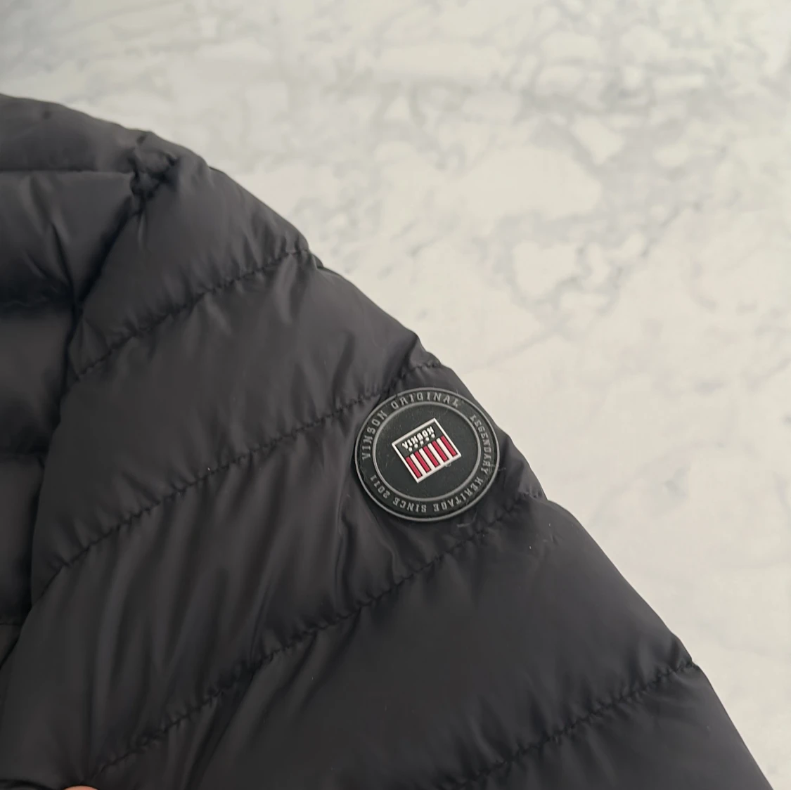 Svart pufferjacka från Vinson - 1