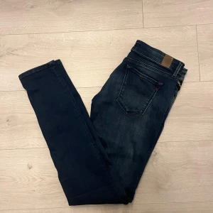 Replay jeans  - Hej! Säljer dessa replay jeans i strl W29 L32//jeansen är i fint sick//hör av er vid frågor eller så!