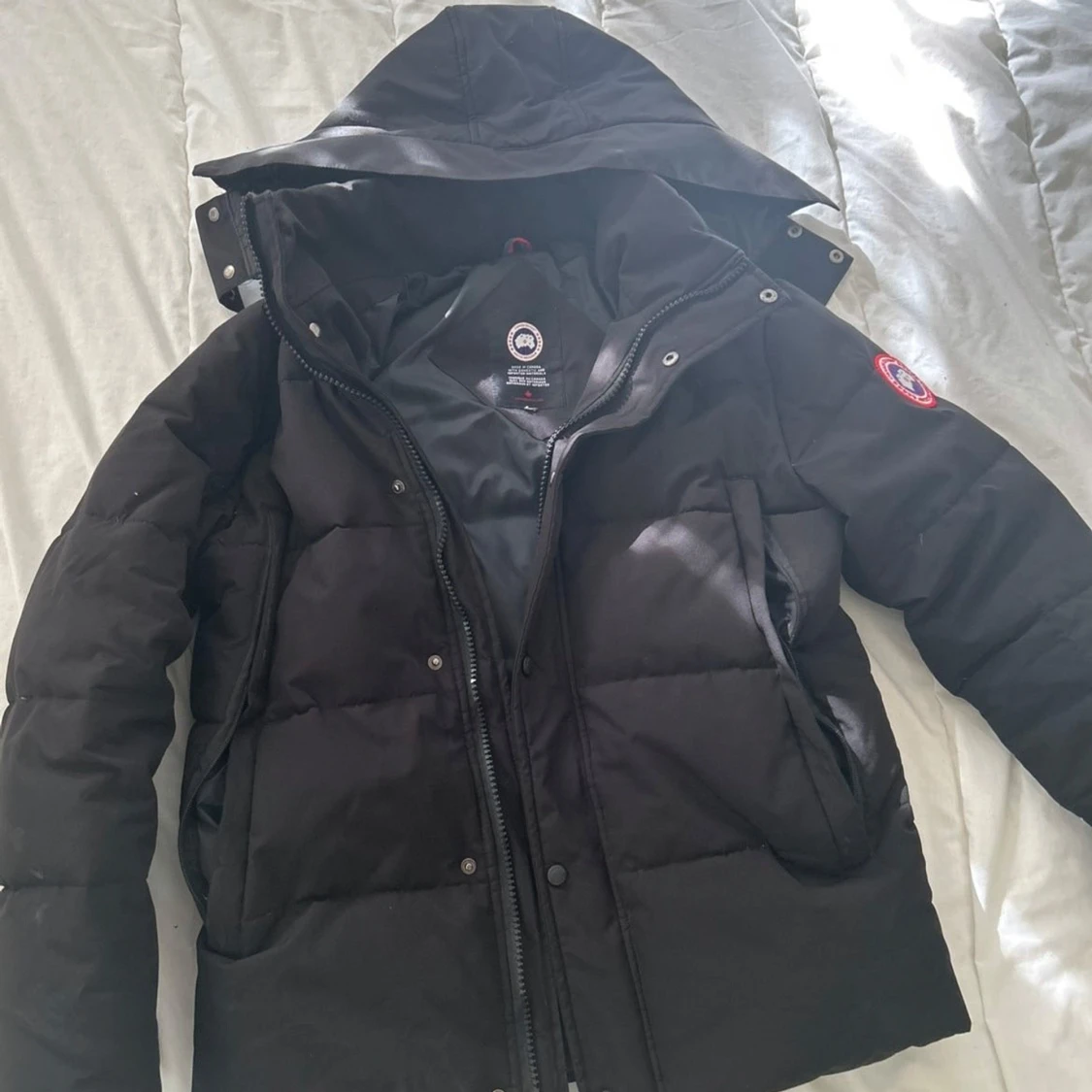 Svart dunjacka från Canada Goose