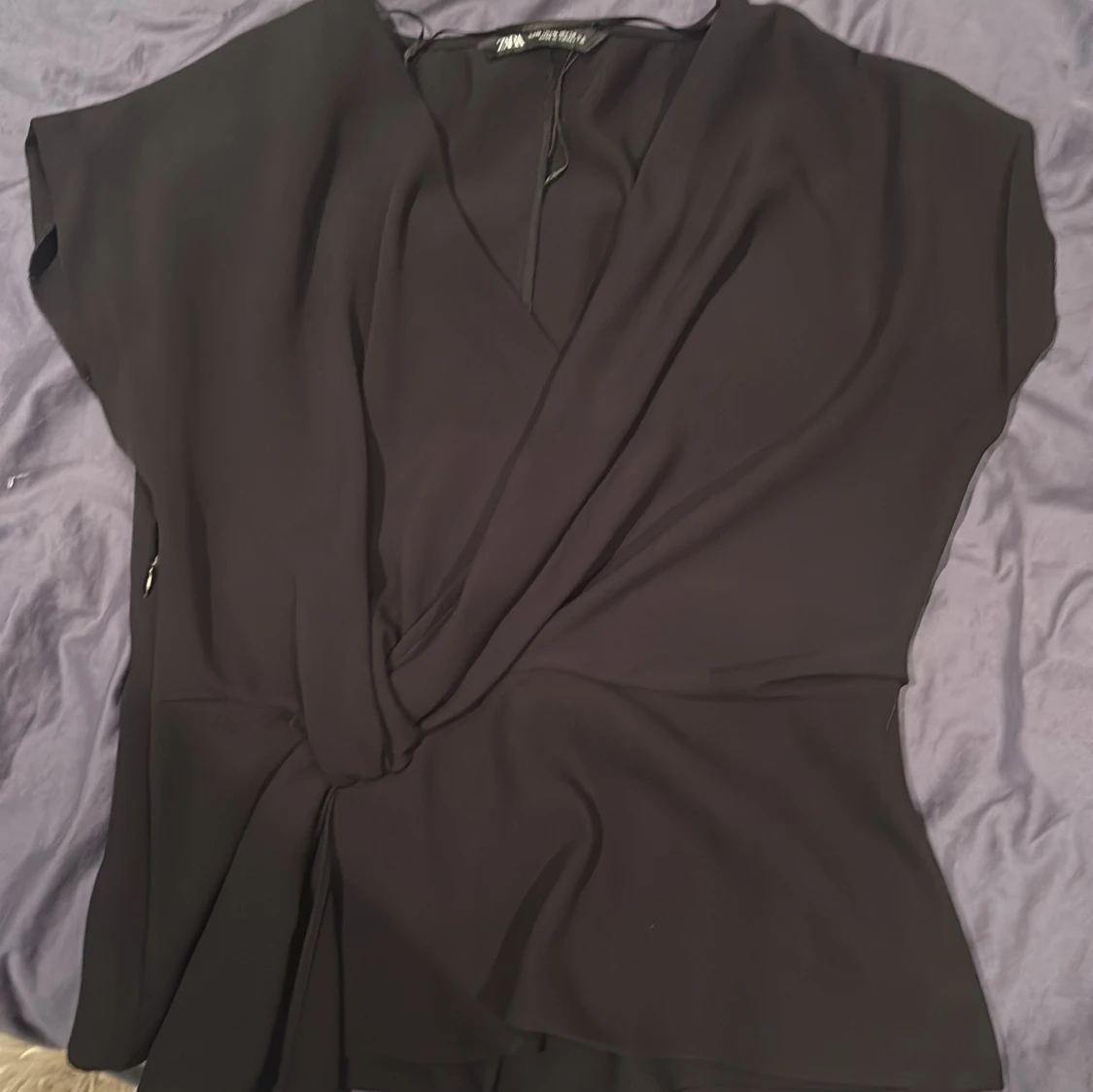 Svart omlottopp från Zara - 1