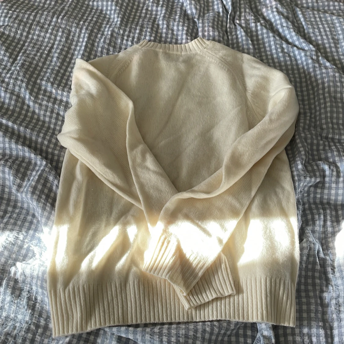 Beige stickad tröja från Uniqlo XS - 2
