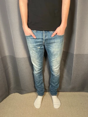 Dondup george jeans - Tja! Säljer detta paret feta jeans från Dondup!| Modell:George!| Kontakta mig vid minsta fråga!| Pris alltid diskuterbart!| //Nils
