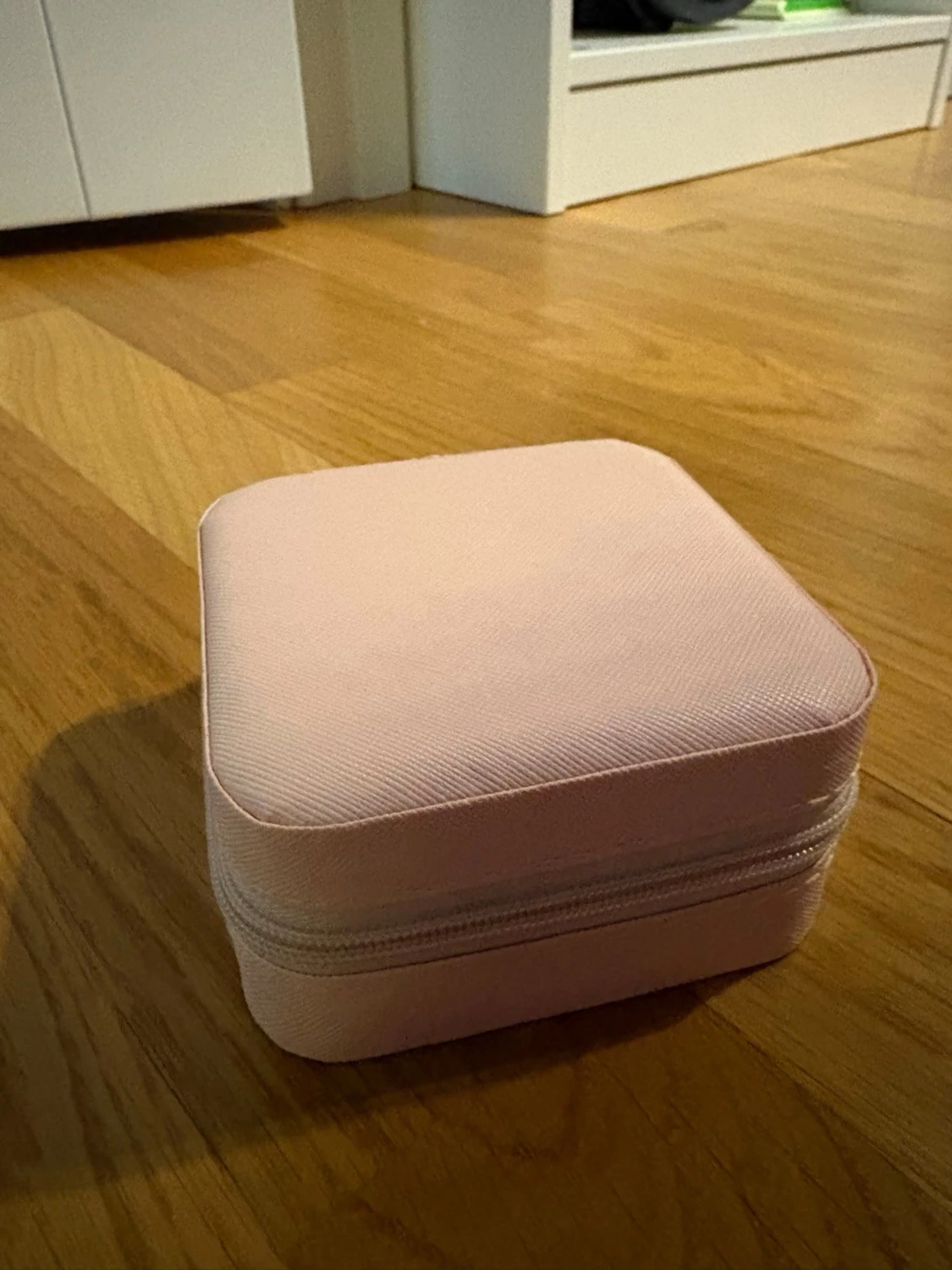 Ljusrosa smyckesask med spegel - 2