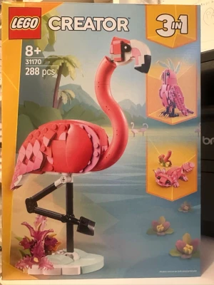 LEGO Creator 3-i-1 Flamingo 31170 - LEGO Creator 3-i-1 set 31170 med 288 delar där du kan bygga en flamingo, papegoja eller fisk. Klossarna är främst rosa, svart och vita och setet är gjort i plast. Rekommenderas från 8 år och uppåt för dig som gillar att bygga djurmodeller. 
