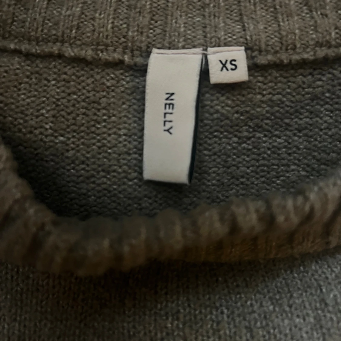 Stickad tröja från Nelly - 1