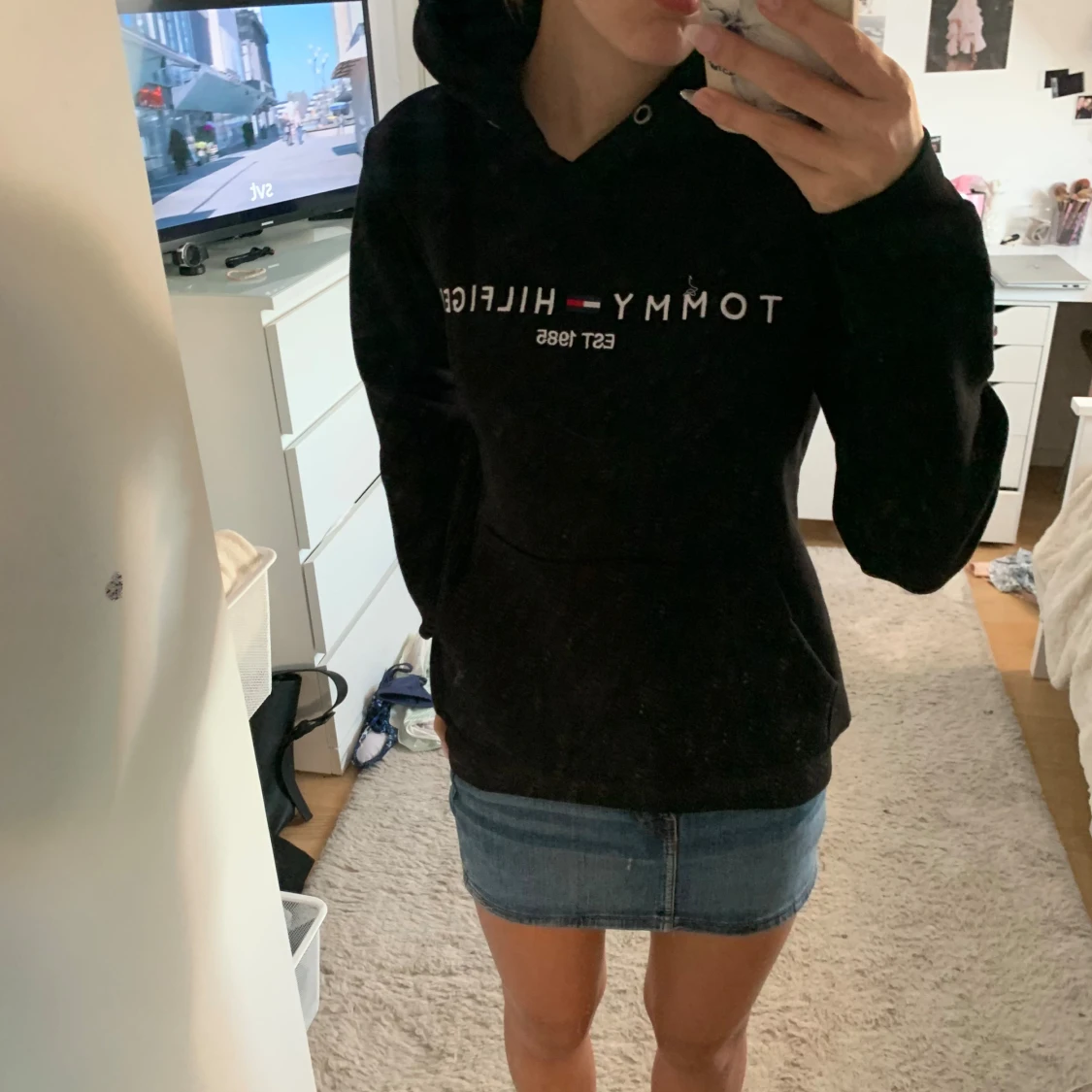 Svart hoodie från Tommy Hilfiger