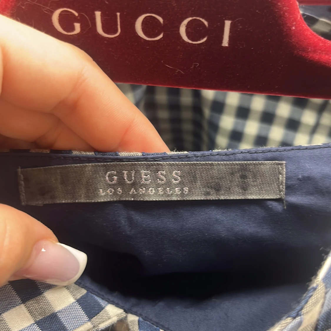 Rutig blåvit topp från Guess - 2