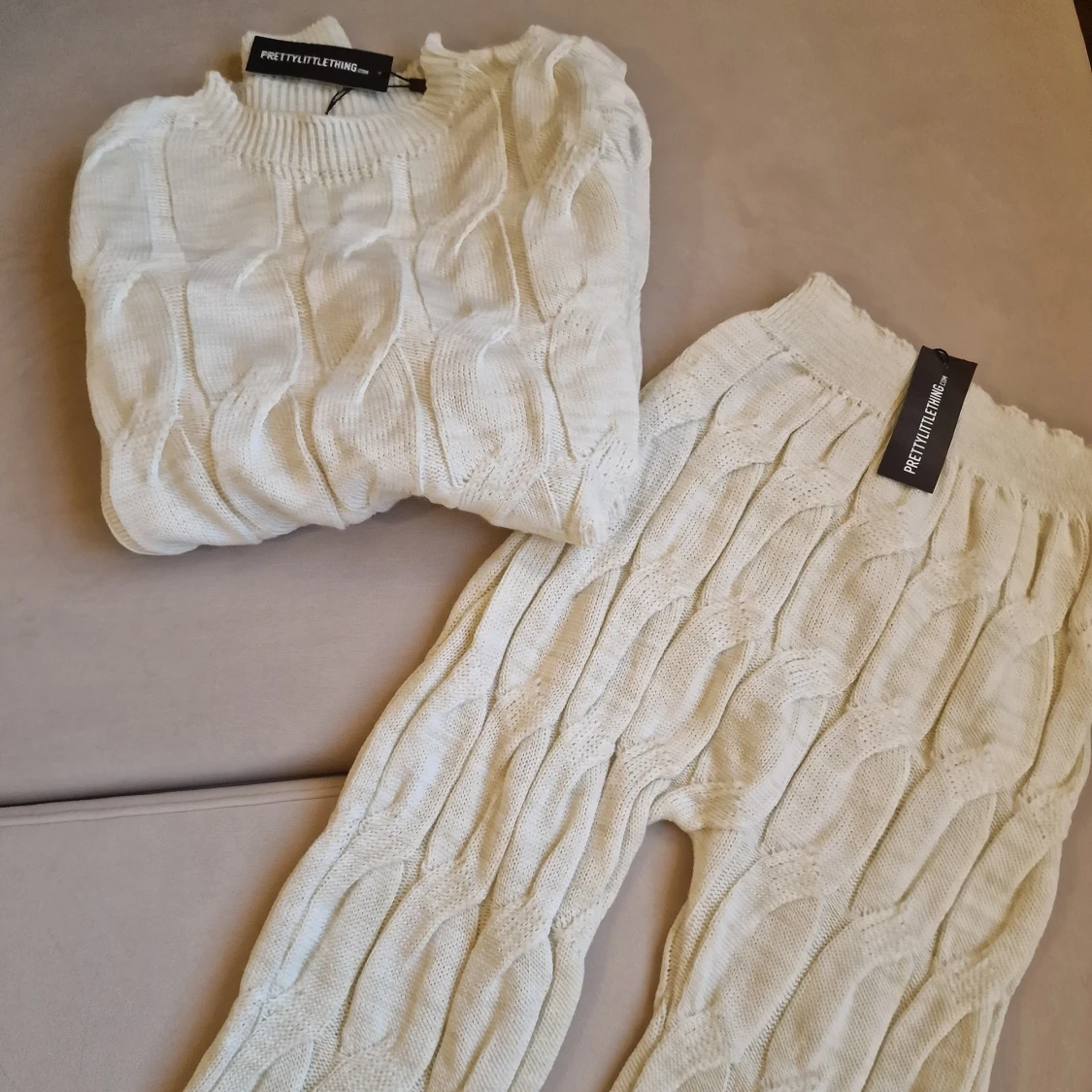 Stickad set med tröja & byxor - 4