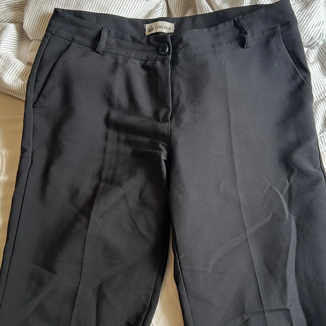 Svarta kostymbyxor från Chelsea