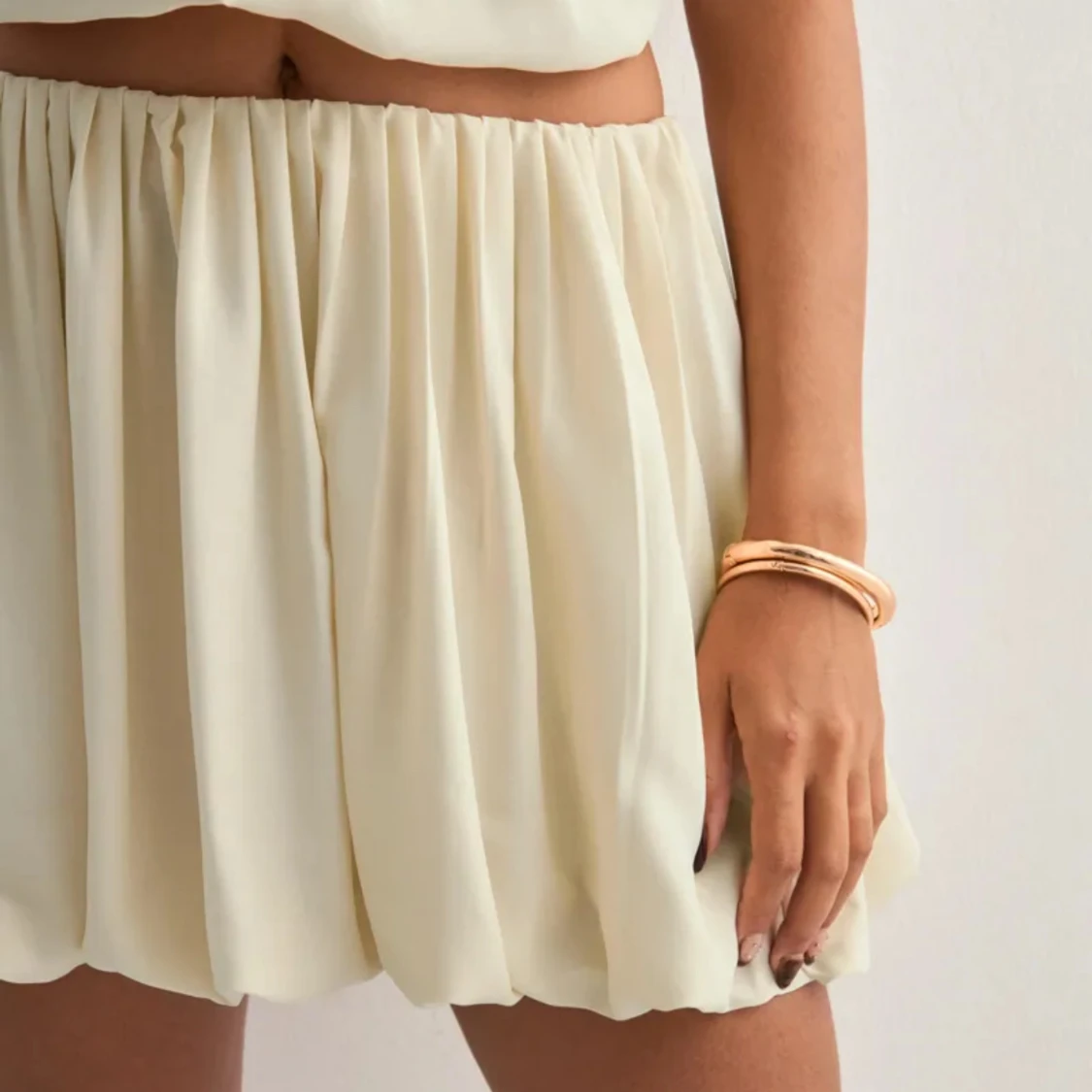 Champagnefärgad bubblig kjol  - 1