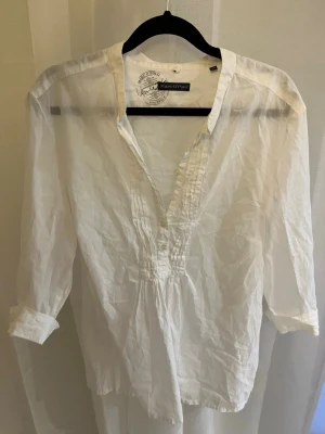 Vit henley från Marc O'Polo - Vit skjorta