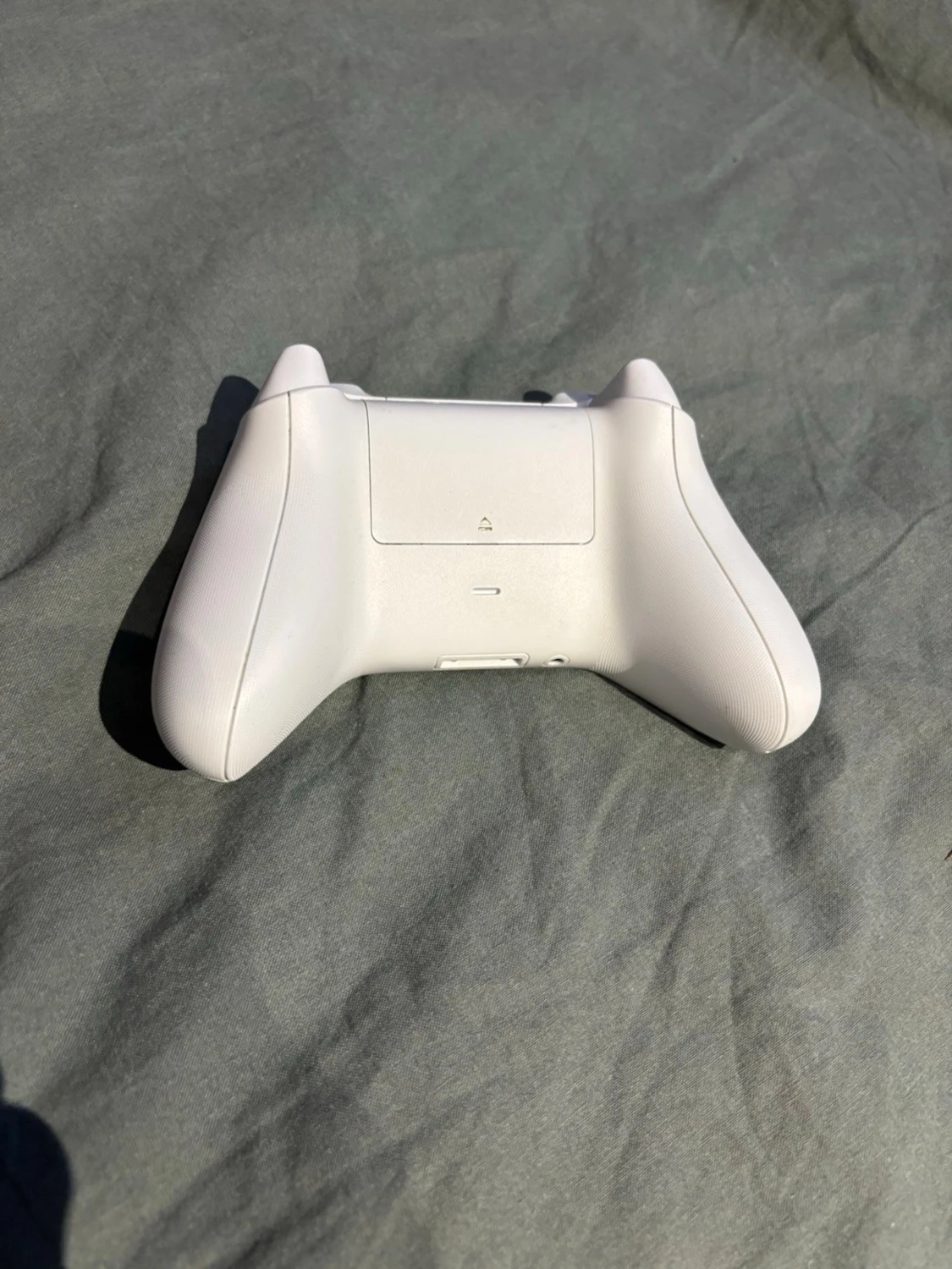 Vit Xbox-handkontroll - 2