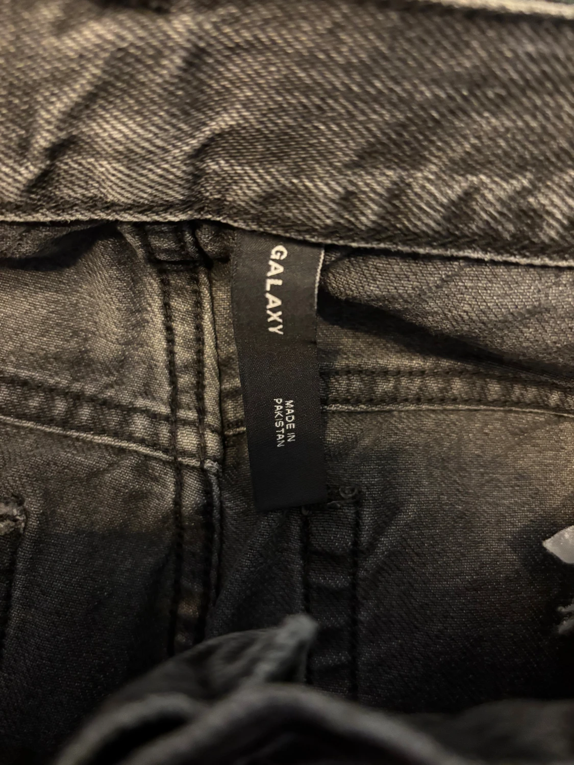 Weekday Galaxy 29/32 - 3