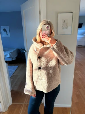 Teddy jacka - Så mysig och fin teddyjacka!💓