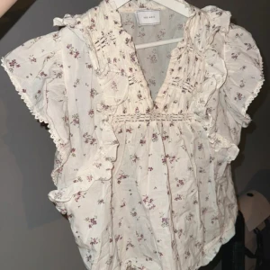 Blus Neo Noir - Jättefin, inga defekter