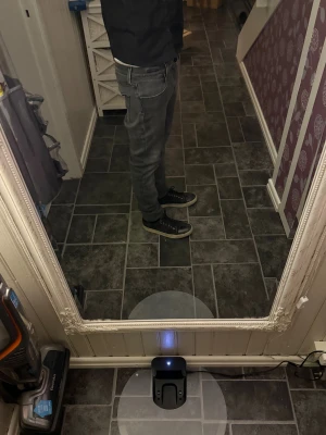 Jacob cohën jeans - Säljer ett par Jacob cohen jeans i snygg grå färg. Modellen är slim fit med normal passform och klassisk femfickdesign.