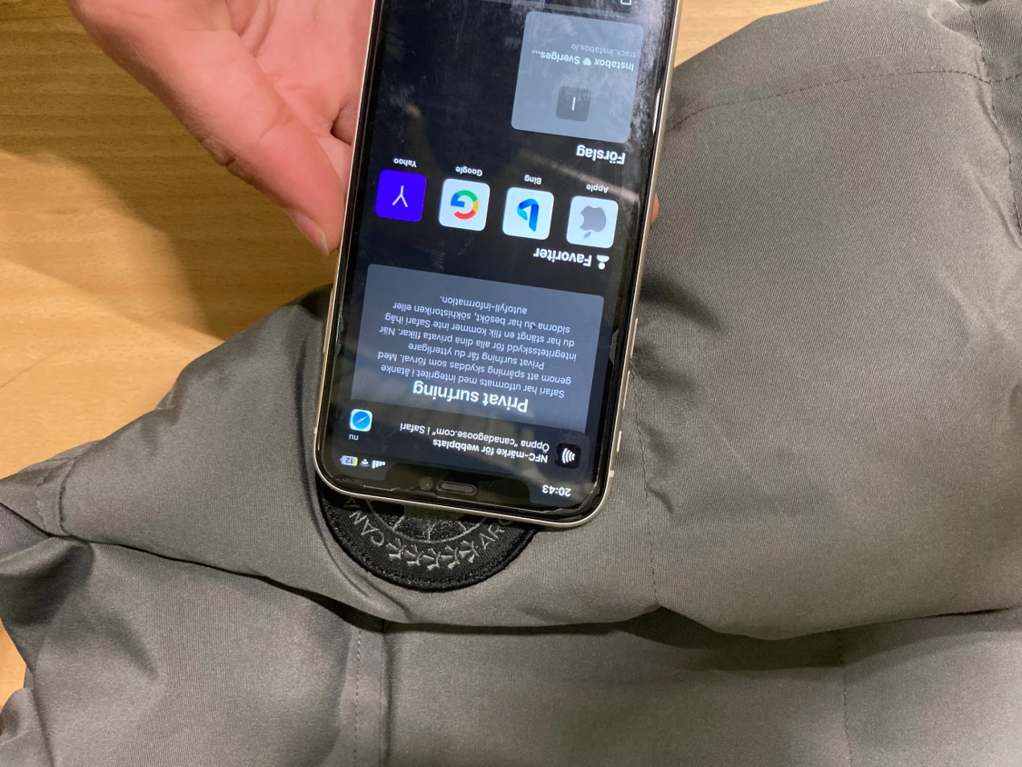 Grå pufferjacka från Canada Goose - 3