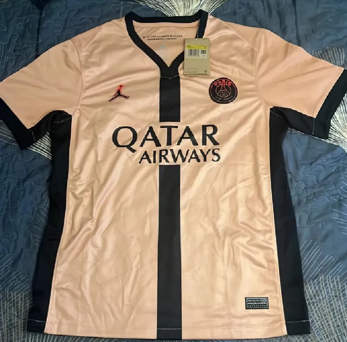 Beige PSG x Jordan t-shirt