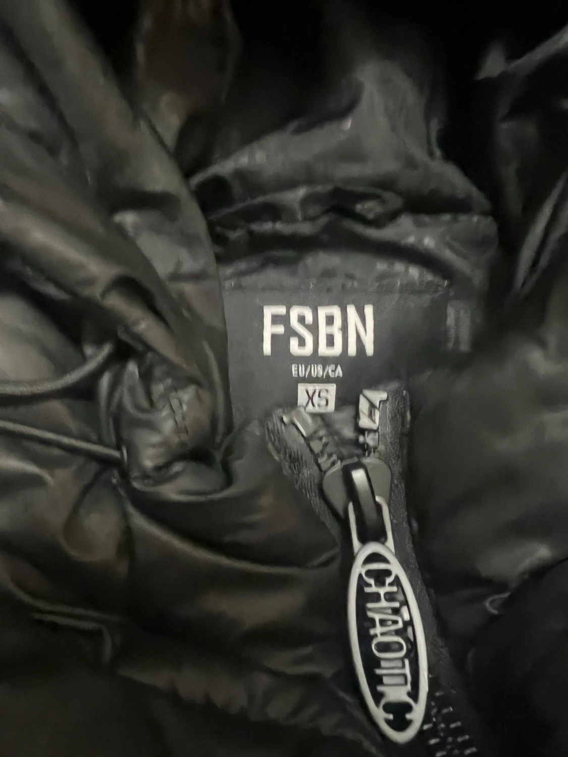 Svart pufferjacka från FSBN XS-S - 1