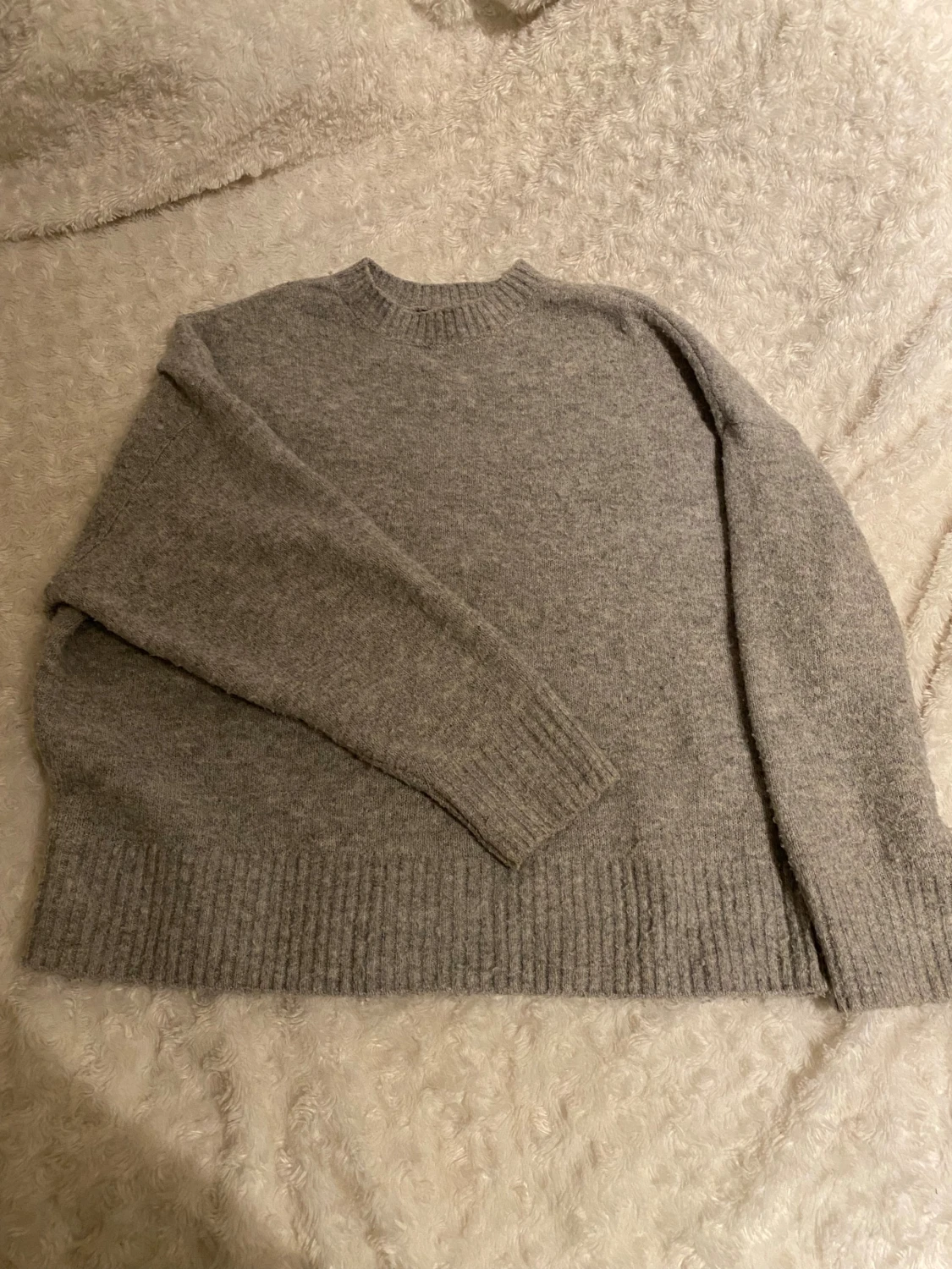 Stickad tröja