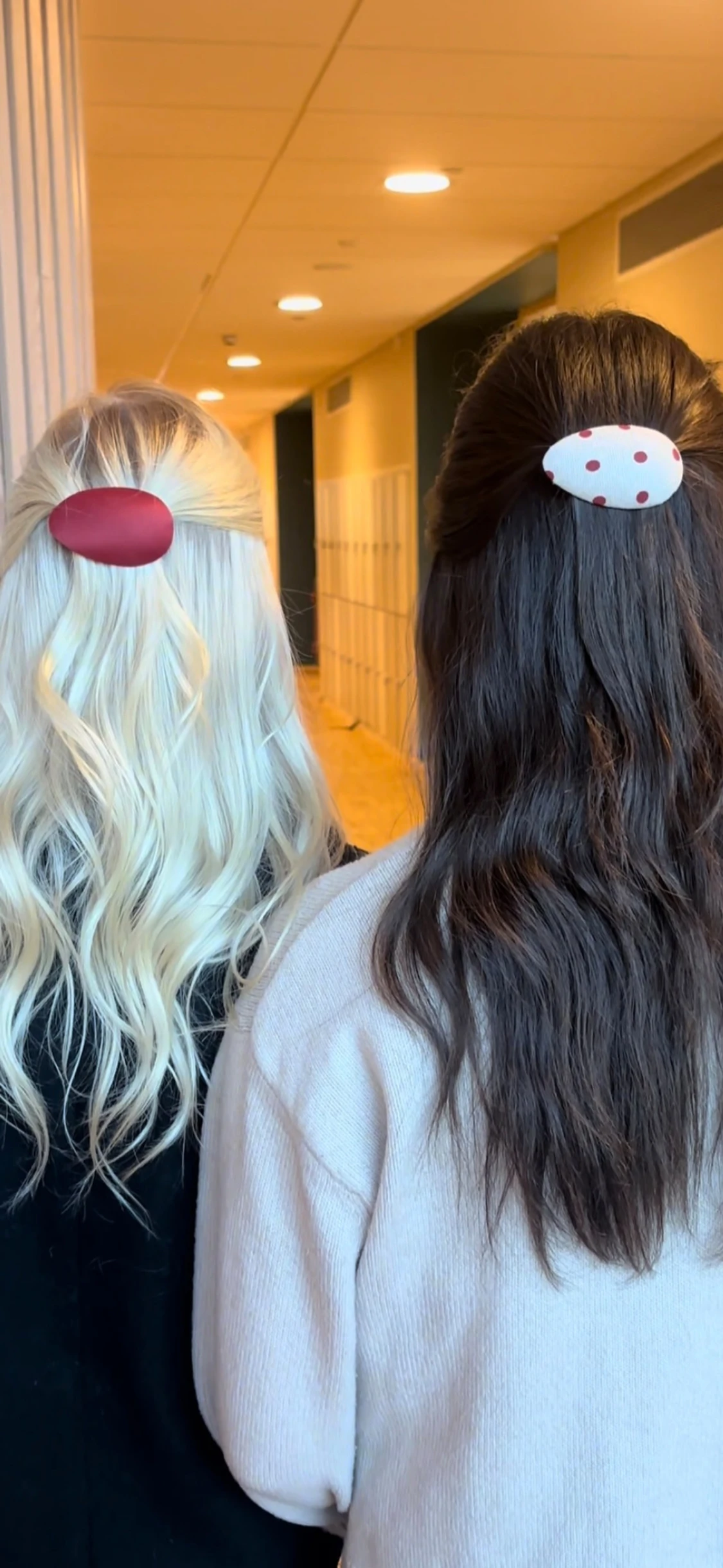 Röd hårklämma - 1