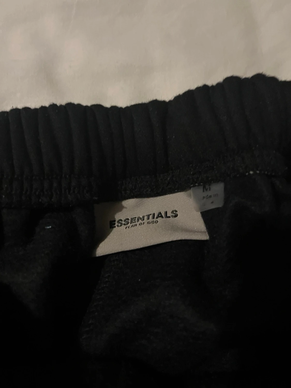 Svarta mjukisbyxor Essentials M - 2