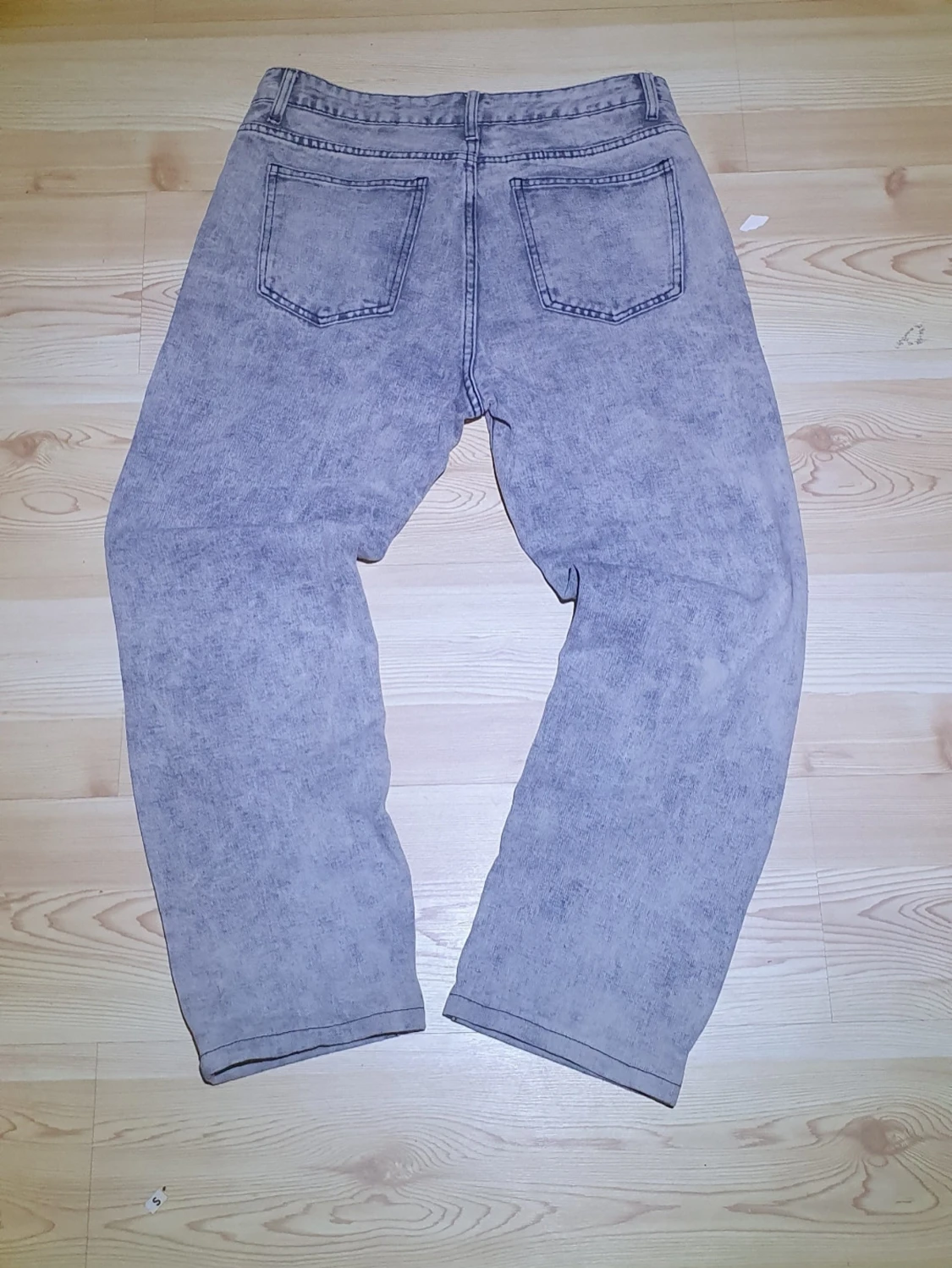 Grå baggy jeans med tvättad look - 1