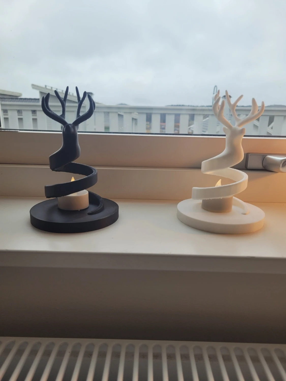 Elegant Spiralhjort – Ljuslykta i modern design - 2