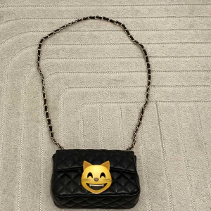 Dam väska från ”C”itron  - Dam väska från (Ch) Dm för fler bilder 